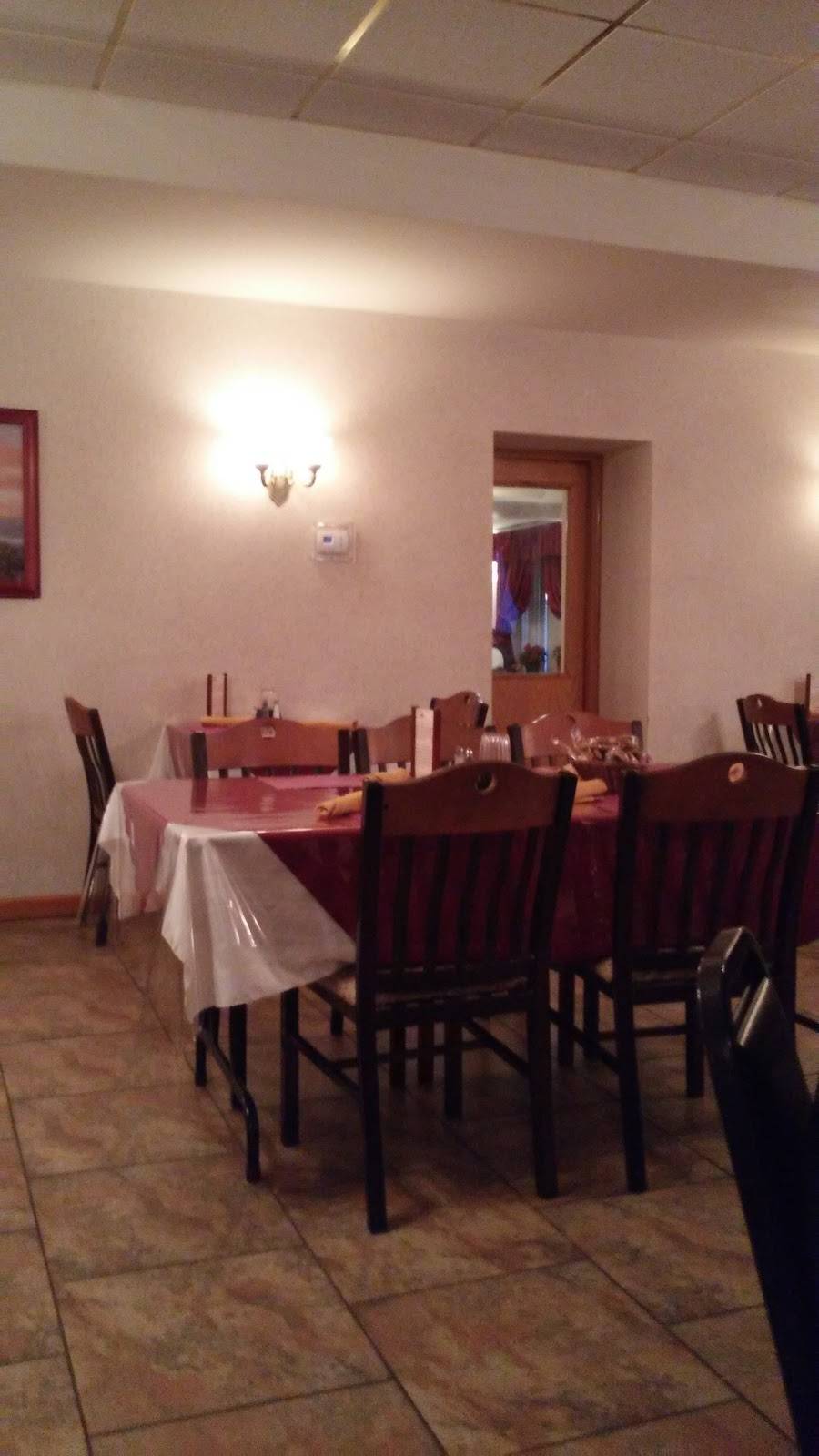 Giannottis Country Manor | restaurant | 3118 Pricetown Rd, Fleetwood, PA 19522, USA | 6109292860 OR +1 610-929-2860