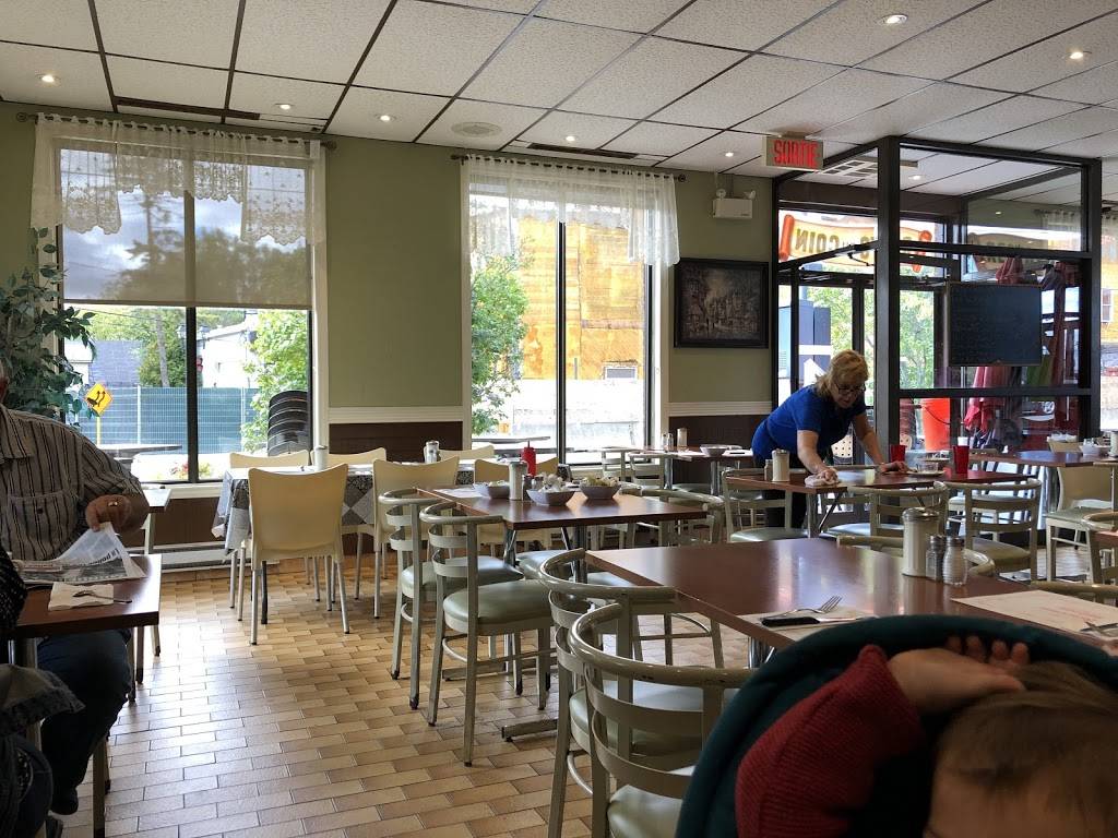 Restaurant Du Coin | restaurant | 205 Rue Saint Georges, Saint-Jérôme, QC J7Z 5A1, Canada | 4505924333 OR +1 450-592-4333