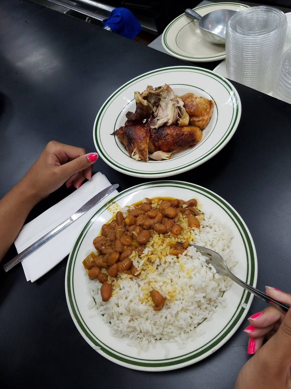 La Isla Cuchifritos | restaurant | 6 Graham Ave, Brooklyn, NY 11206, USA | 7183884666 OR +1 718-388-4666