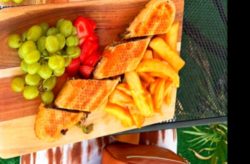 LA SINCERITE FOOD TRUCK | restaurant | 6631 Maloney Ave, Key West, FL 33040, USA | 2393508150 OR +1 239-350-8150