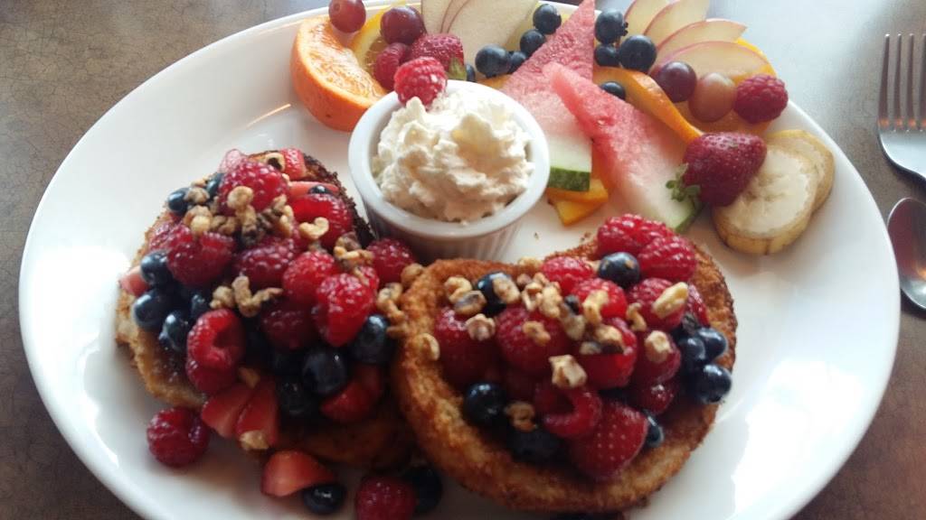 Cest Belge | restaurant | 246 Rue Robinson S, Granby, QC J2G 7M6, Canada | 4507777676 OR +1 450-777-7676