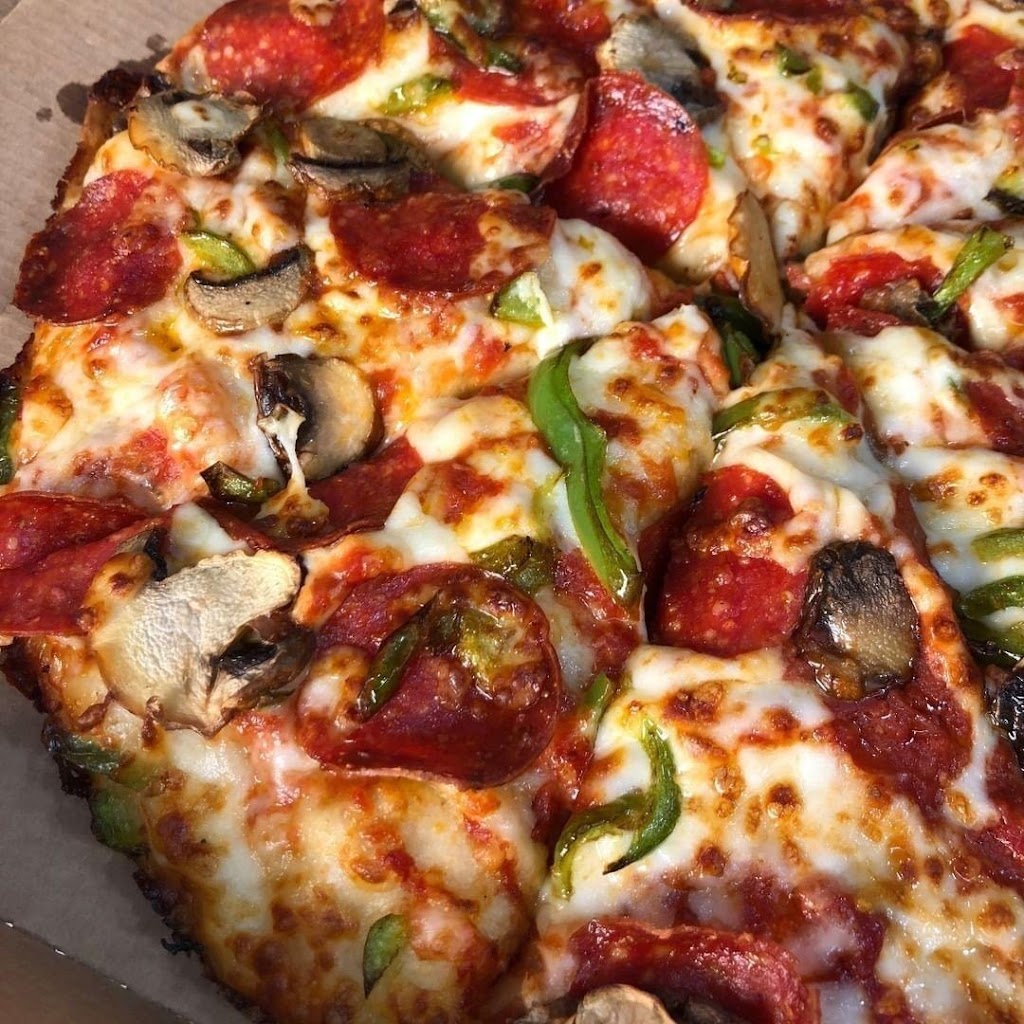 Dominos Pizza | meal delivery | 900 Henderson St, Fort Worth, TX 76102, USA | 8173358888 OR +1 817-335-8888