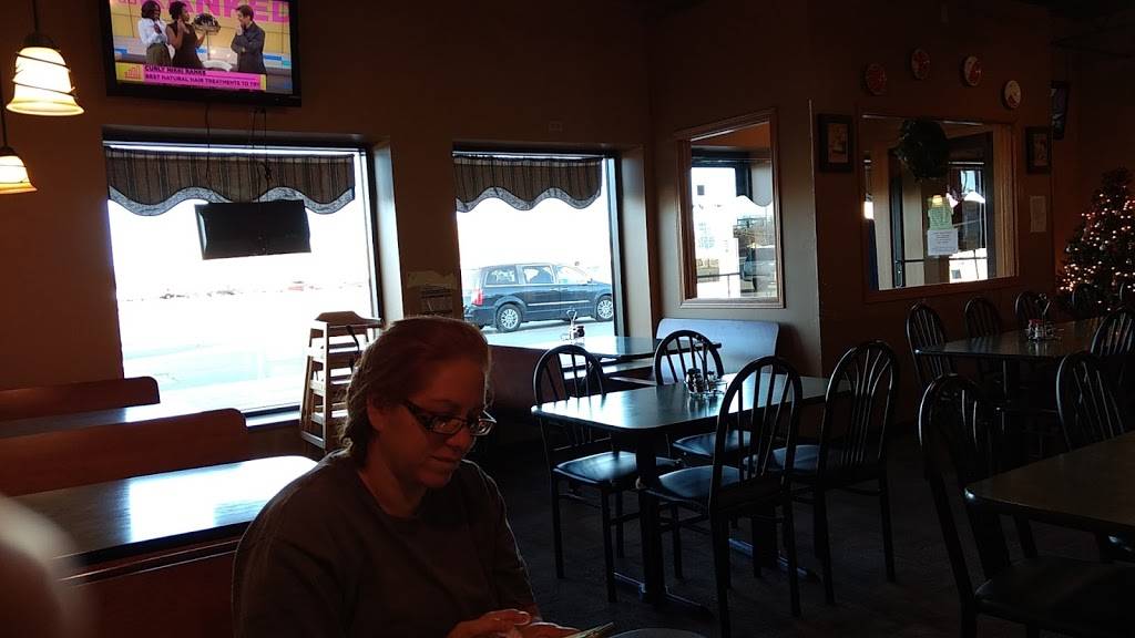 Fields of Pizza | restaurant | 1132 Avenue of the Cities, East Moline, IL 61244, USA | 3097929500 OR +1 309-792-9500