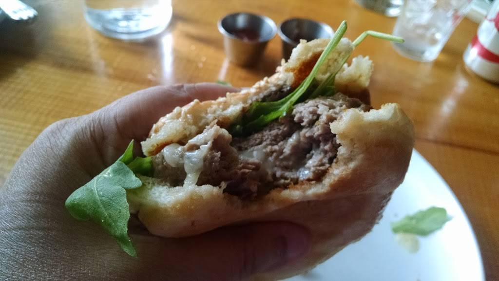 Autre Monde Cafe & Spirits | cafe | 6727 Roosevelt Rd, Berwyn, IL 60402, USA | 7087758122 OR +1 708-775-8122