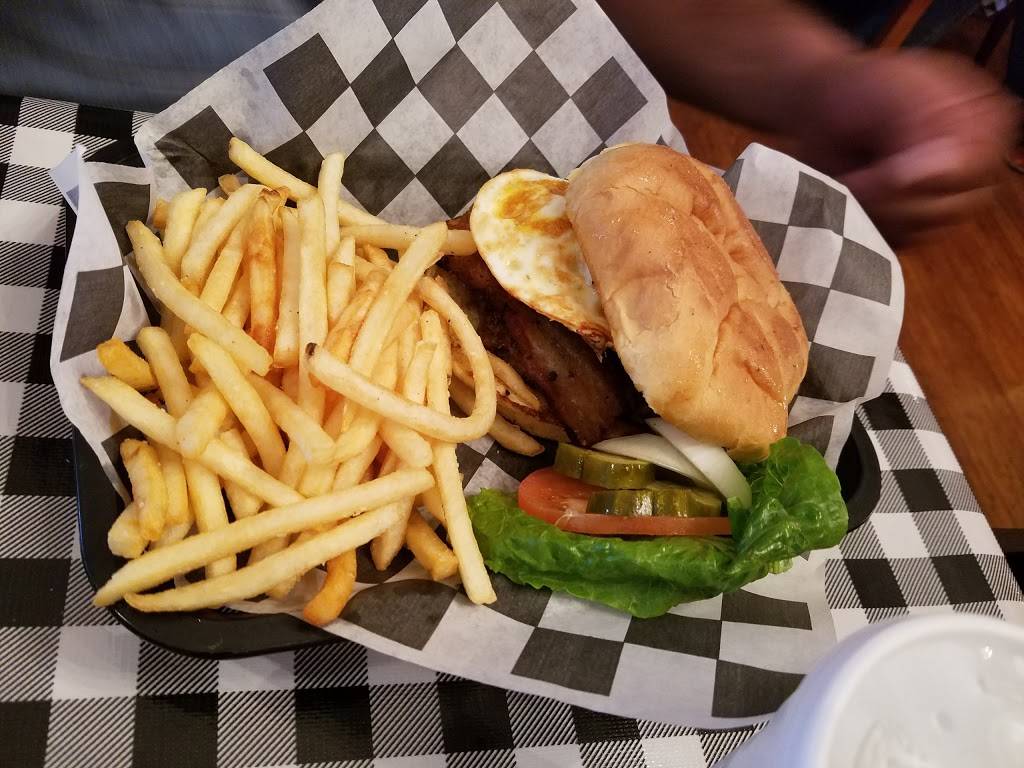 Empresario Restaurant | restaurant | 141 S Courthouse Square, Goliad, TX 77963, USA | 3616452347 OR +1 361-645-2347