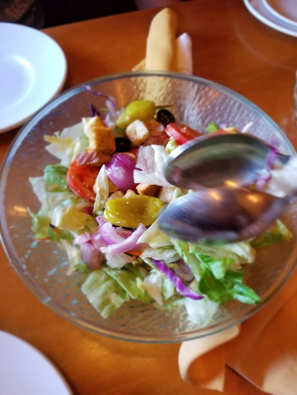 Olive Garden Italian Restaurant | meal takeaway | 5525 TN-153, Hixson, TN 37343, USA | 4238777704 OR +1 423-877-7704