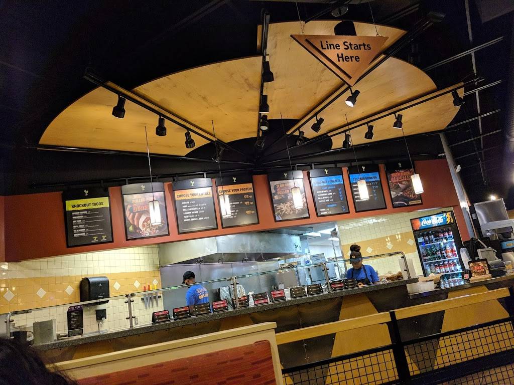 QDOBA Mexican Eats | restaurant | 3225 Alpine Ave NW, Walker, MI 49544, USA | 6169885650 OR +1 616-988-5650