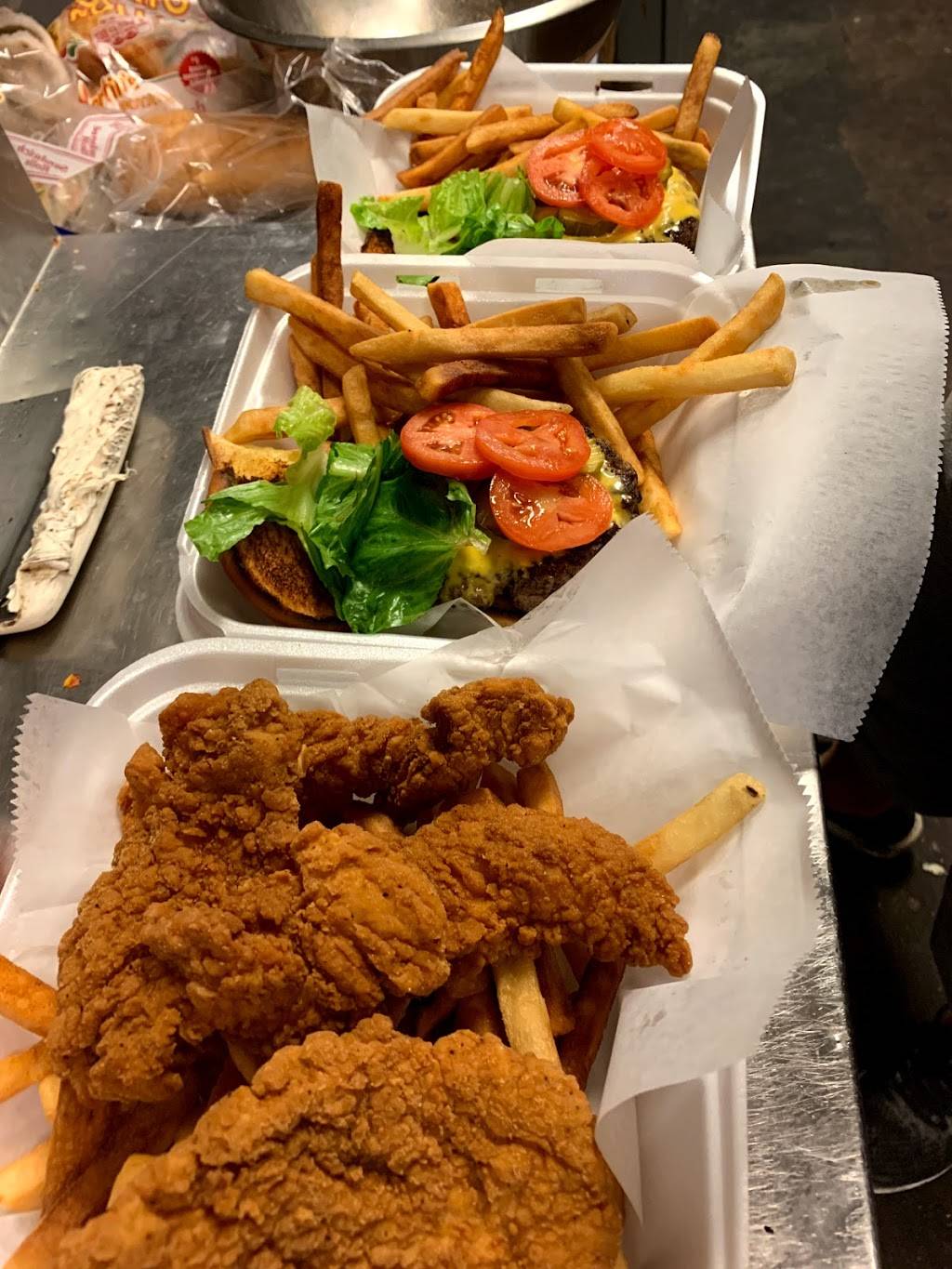 Madeline Pizza & Pasta in Nashville | Downtown | meal delivery | 1224 Meridian St, Nashville, TN 37207, USA | 6159288088 OR +1 615-928-8088