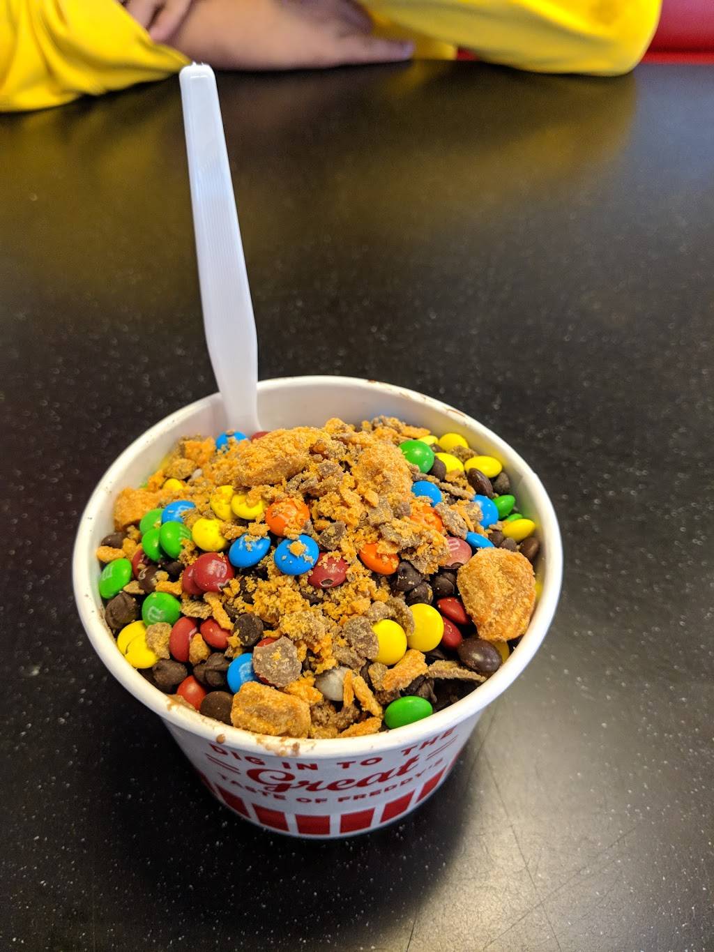 Freddys Frozen Custard & Steakburgers | restaurant | 2745 Blairs Ferry Rd NE, Cedar Rapids, IA 52402, USA | 3193930010 OR +1 319-393-0010