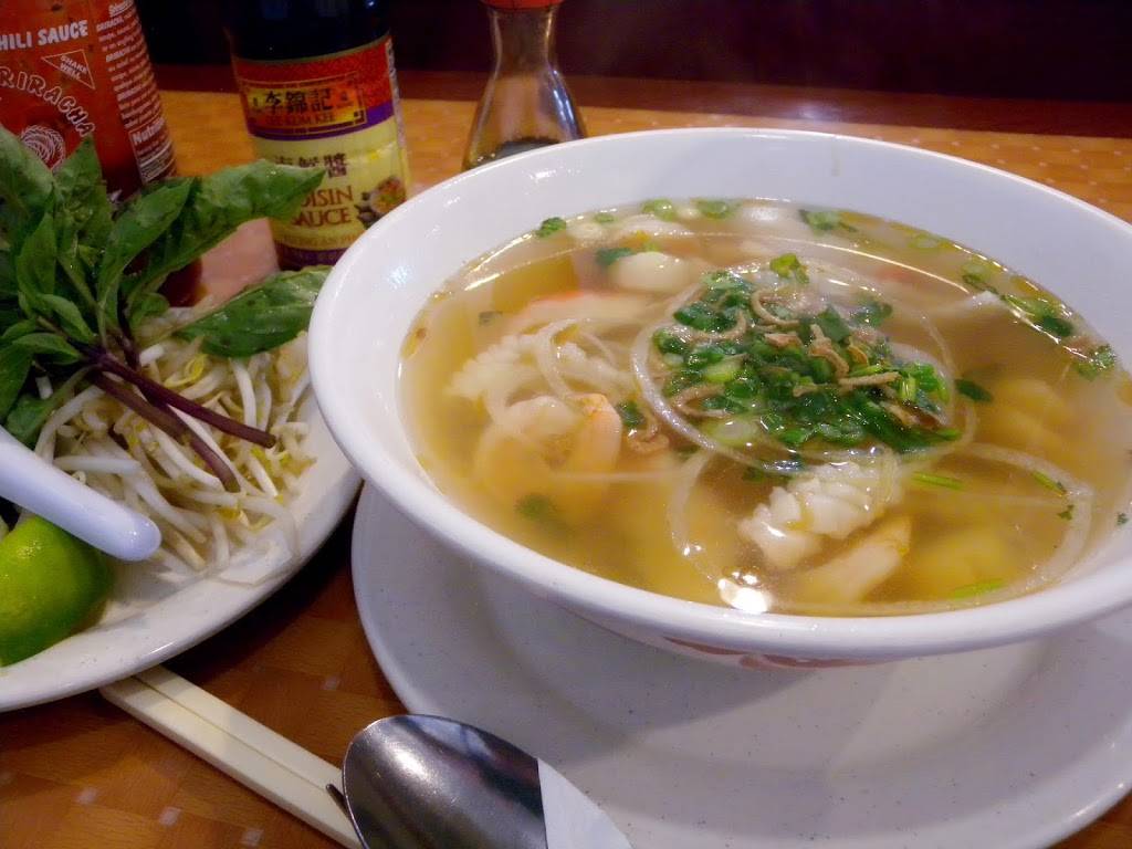 Pho Viet Nam | restaurant | 535 Orange Ave NE, Roanoke, VA 24016, USA | 5403451110 OR +1 540-345-1110