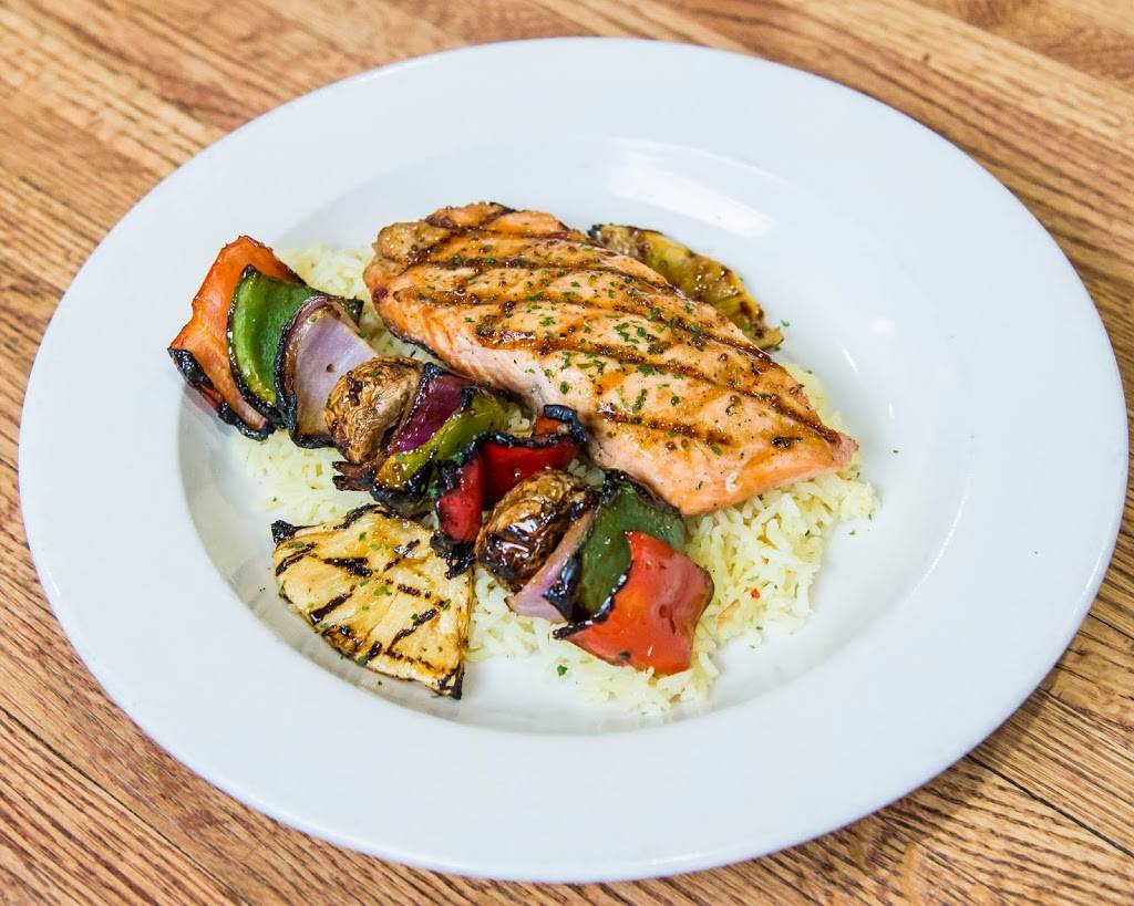 Greene Growlers | restaurant | 227 E Diamond Ave, Gaithersburg, MD 20877, USA | 2402616196 OR +1 240-261-6196