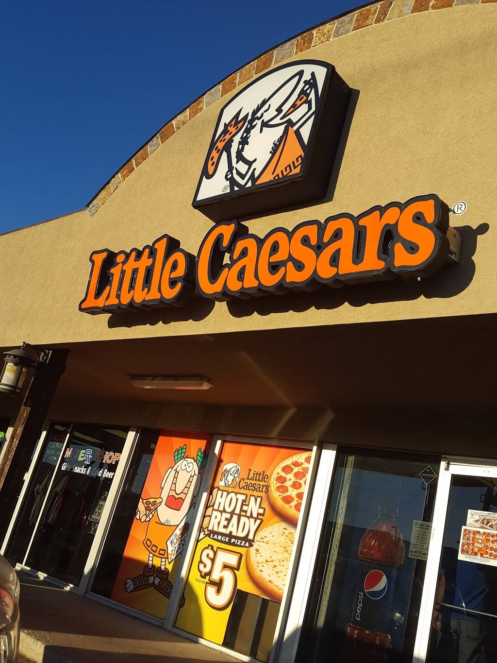 Little Caesars Pizza | meal takeaway | 1600 N Commerce St #2, Ardmore, OK 73401, USA | 5804909900 OR +1 580-490-9900