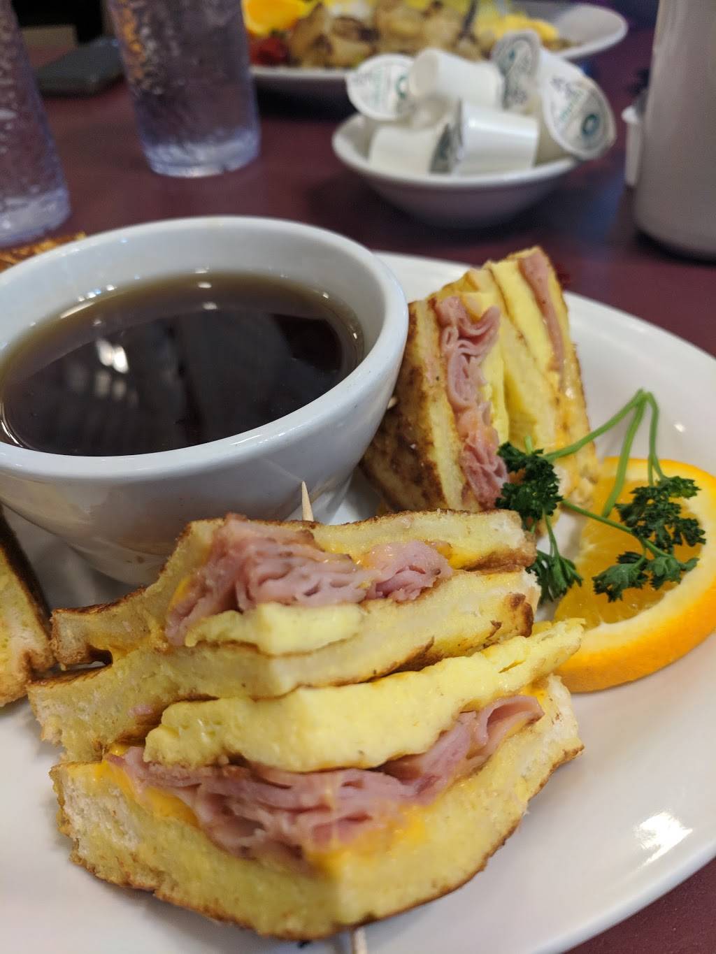 The Fort Collins Breakfast Club | restaurant | 121 W Monroe Dr, Fort Collins, CO 80525, USA | 9702237193 OR +1 970-223-7193