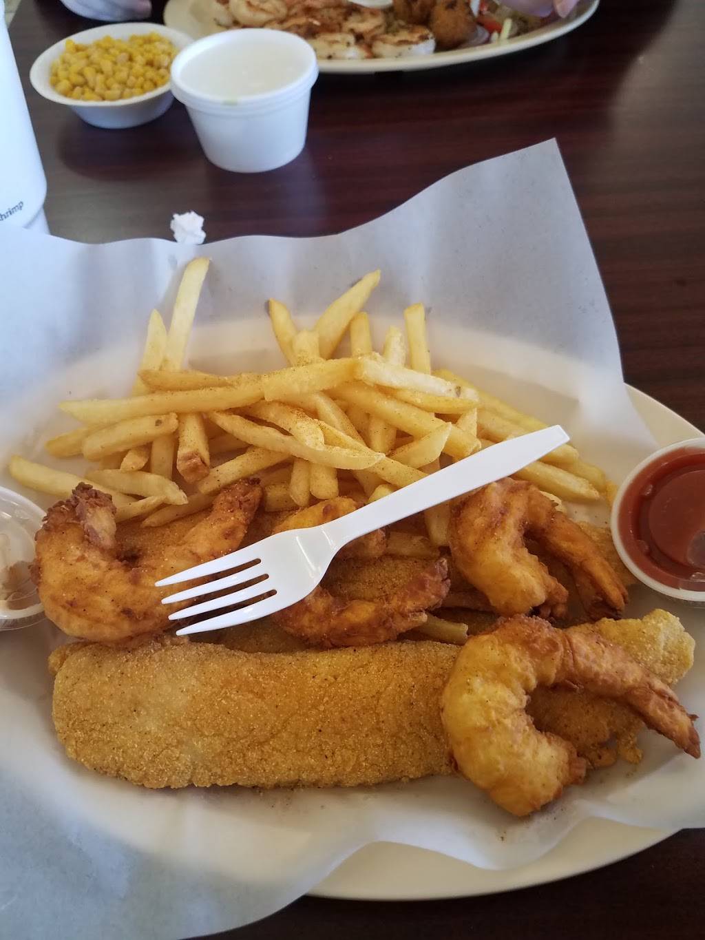 Sams Southern Eatery | restaurant | 902 S Sheridan Rd, Tulsa, OK 74112, USA | 9185766020 OR +1 918-576-6020