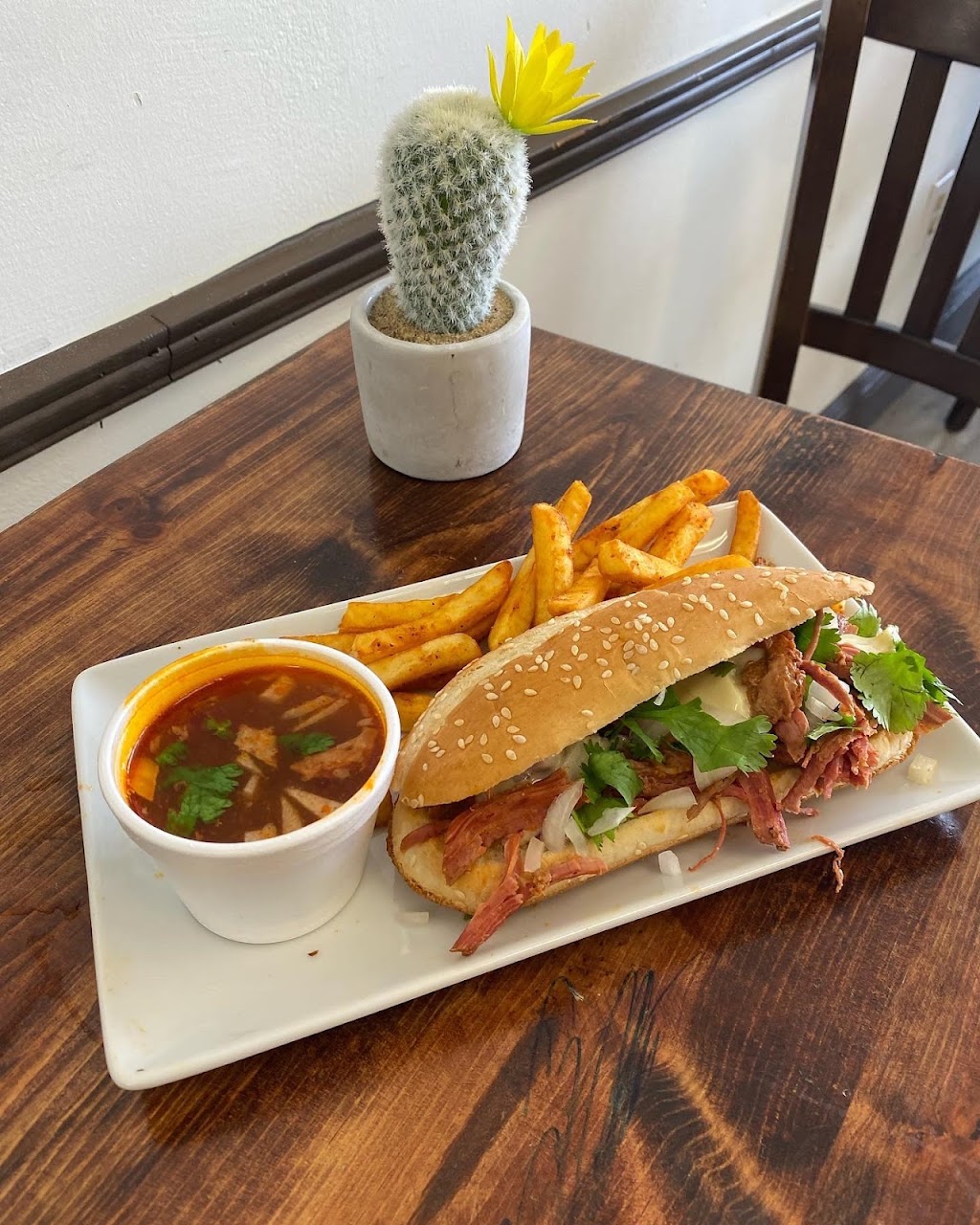 Canelitas Horchateria and Cafe | bakery | 10764 US-1 #10764, Port St. Lucie, FL 34952, USA | 7726262641 OR +1 772-626-2641