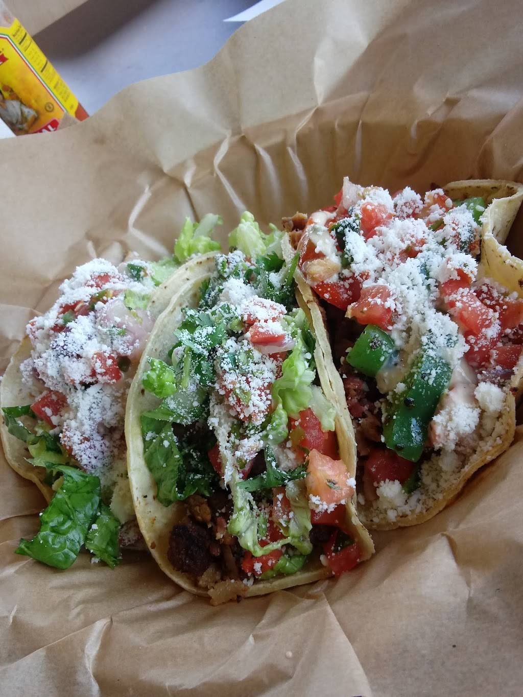 QDOBA Mexican Eats | restaurant | 2602 W Schaumburg Rd, Schaumburg, IL 60194, USA | 2242083985 OR +1 224-208-3985