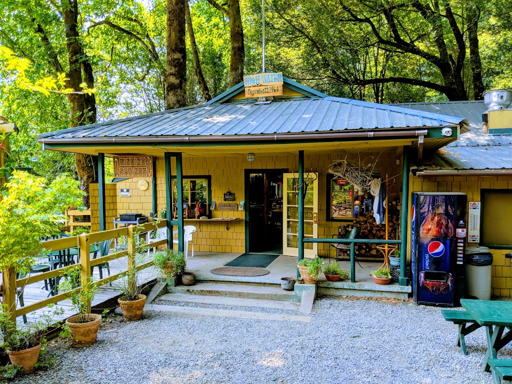Singing Springs Resort | restaurant | 34501 Agness Illahe Rd, Agness, OR 97406, USA | 5412476162 OR +1 541-247-6162