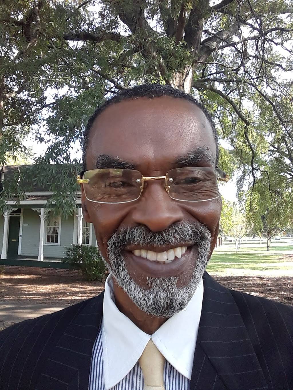 Hot Wings Express | restaurant | 3366 Buena Vista Rd, Columbus, GA 31906, USA | 7066824900 OR +1 706-682-4900