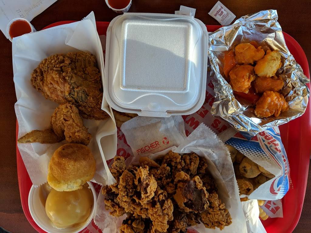 Browns Chicken | restaurant | 3949 Oakton St, Skokie, IL 60076, USA | 8476747141 OR +1 847-674-7141