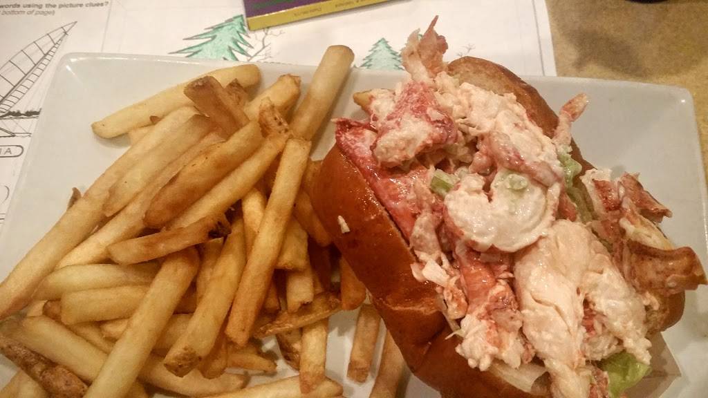 Endzone Sports Pub | restaurant | 218 Coggeshall St, New Bedford, MA 02746, USA | 5089977309 OR +1 508-997-7309