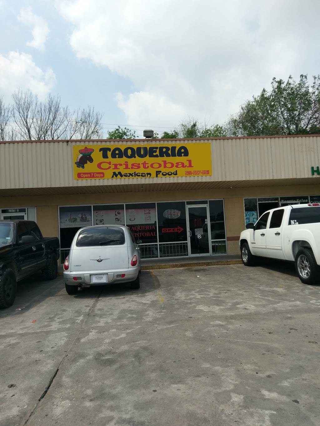 Taqueria Cristobal | restaurant | 2345 Aldine Mail Rte Rd, Houston, TX 77039, USA | 2812273211 OR +1 281-227-3211