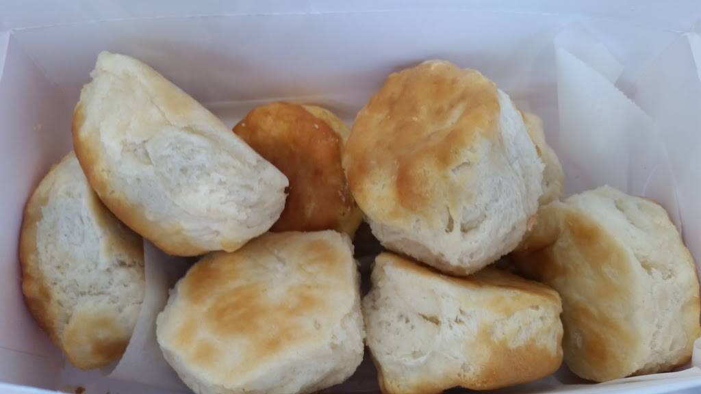 KFC | restaurant | 4509 W Saginaw Hwy, Lansing, MI 48917, USA | 5173234073 OR +1 517-323-4073