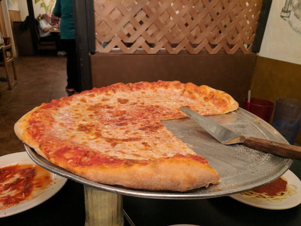 Palermo Pizzeria | restaurant | 2110 Tapo St, Simi Valley, CA 93063, USA | 8055263637 OR +1 805-526-3637