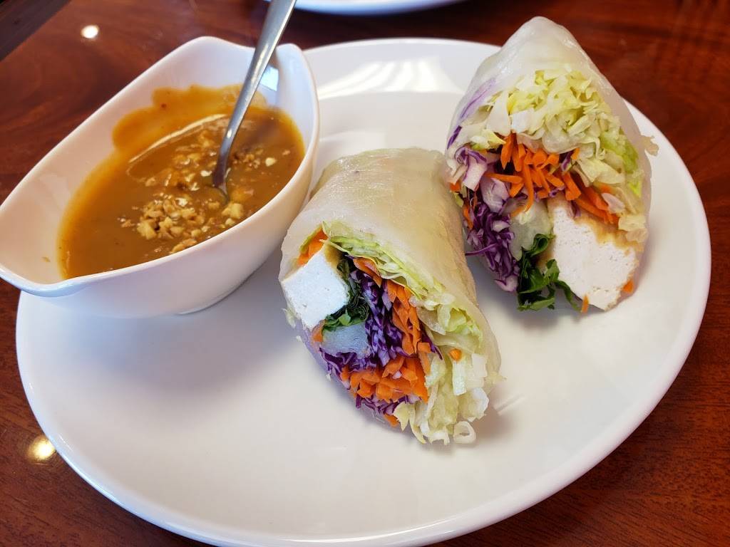 Thai Smile Restaurant | restaurant | 18040 SE McLoughlin Blvd, Milwaukie, OR 97267, USA | 9713353960 OR +1 971-335-3960