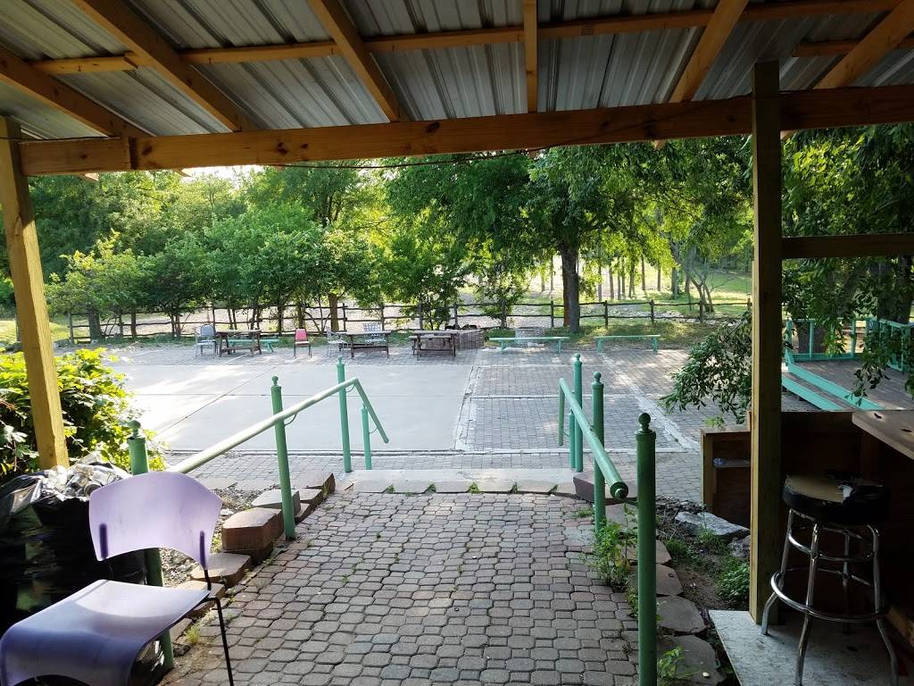 El Agazajo Bar & Grill | restaurant | 2408 S Hwy 183, Austin, TX 78744, USA | 5123892448 OR +1 512-389-2448