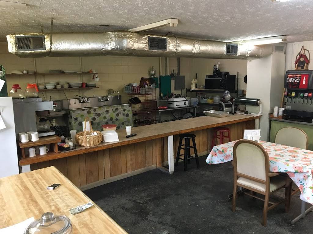 Big Creek Diner | restaurant | 4011 Big Creek Rd, Hartford, TN 37753, USA | 4234870221 OR +1 423-487-0221