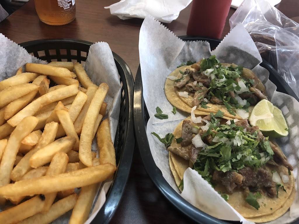 La Lunchera Restaurante & Taqueria | restaurant | 2940 South 13th Street, Milwaukee, WI 53215, USA | 4142104358 OR +1 414-210-4358