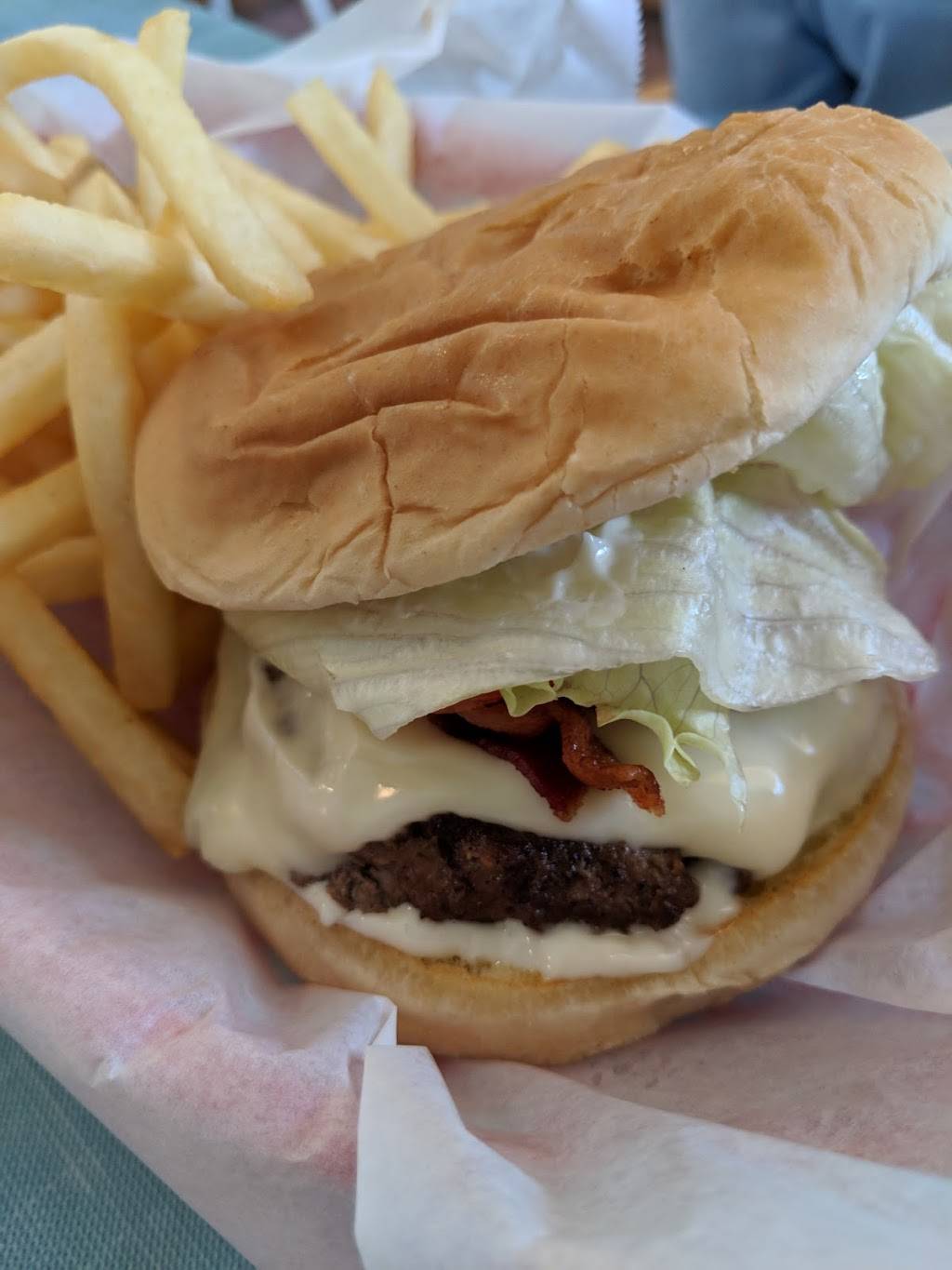 Grilling Buddies | restaurant | 214 Main St, Pollocksville, NC 28573, USA | 2522240208 OR +1 252-224-0208