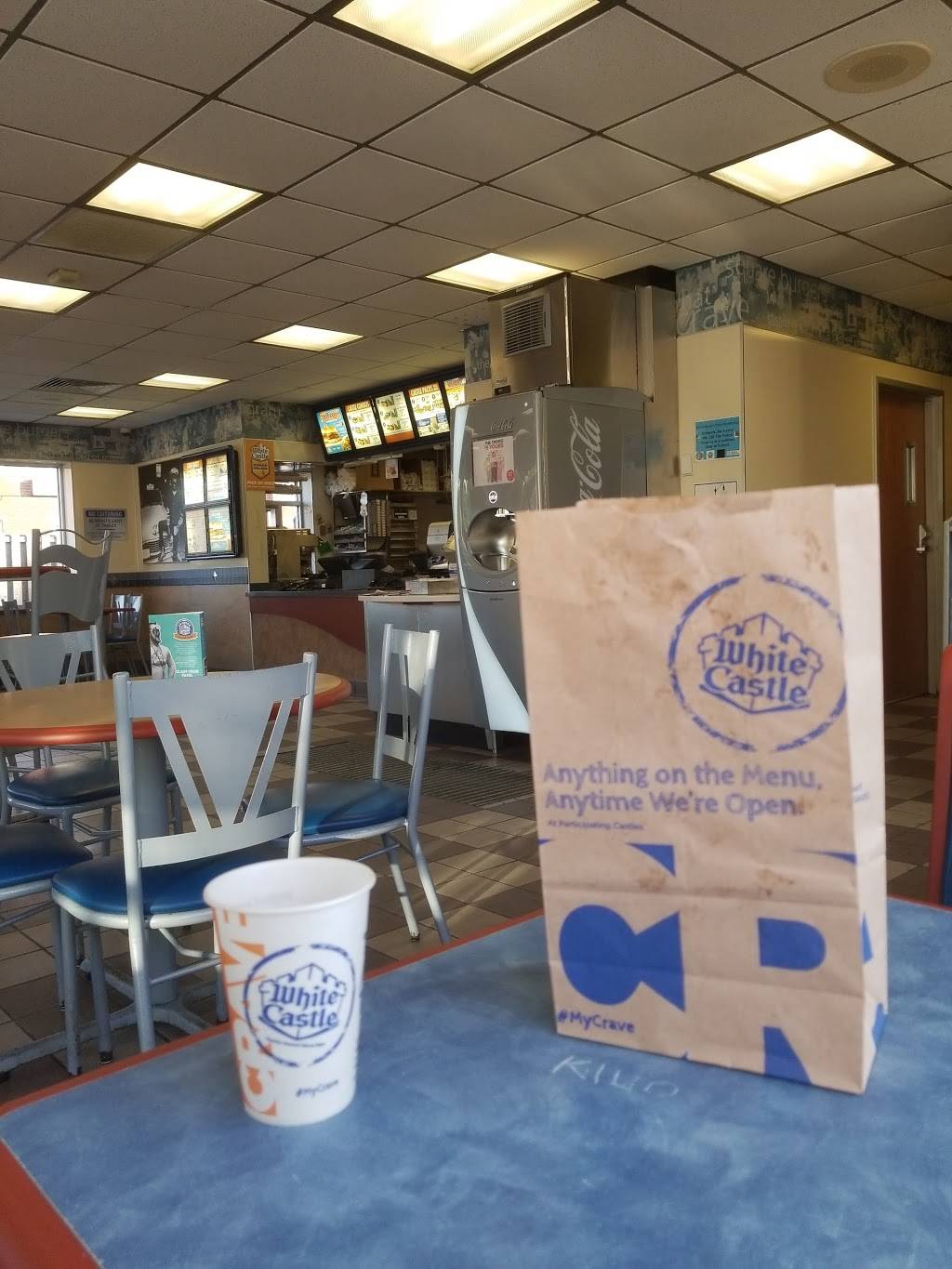 White Castle | restaurant | 7912 S Pulaski Rd, Chicago, IL 60652, USA | 7735851296 OR +1 773-585-1296