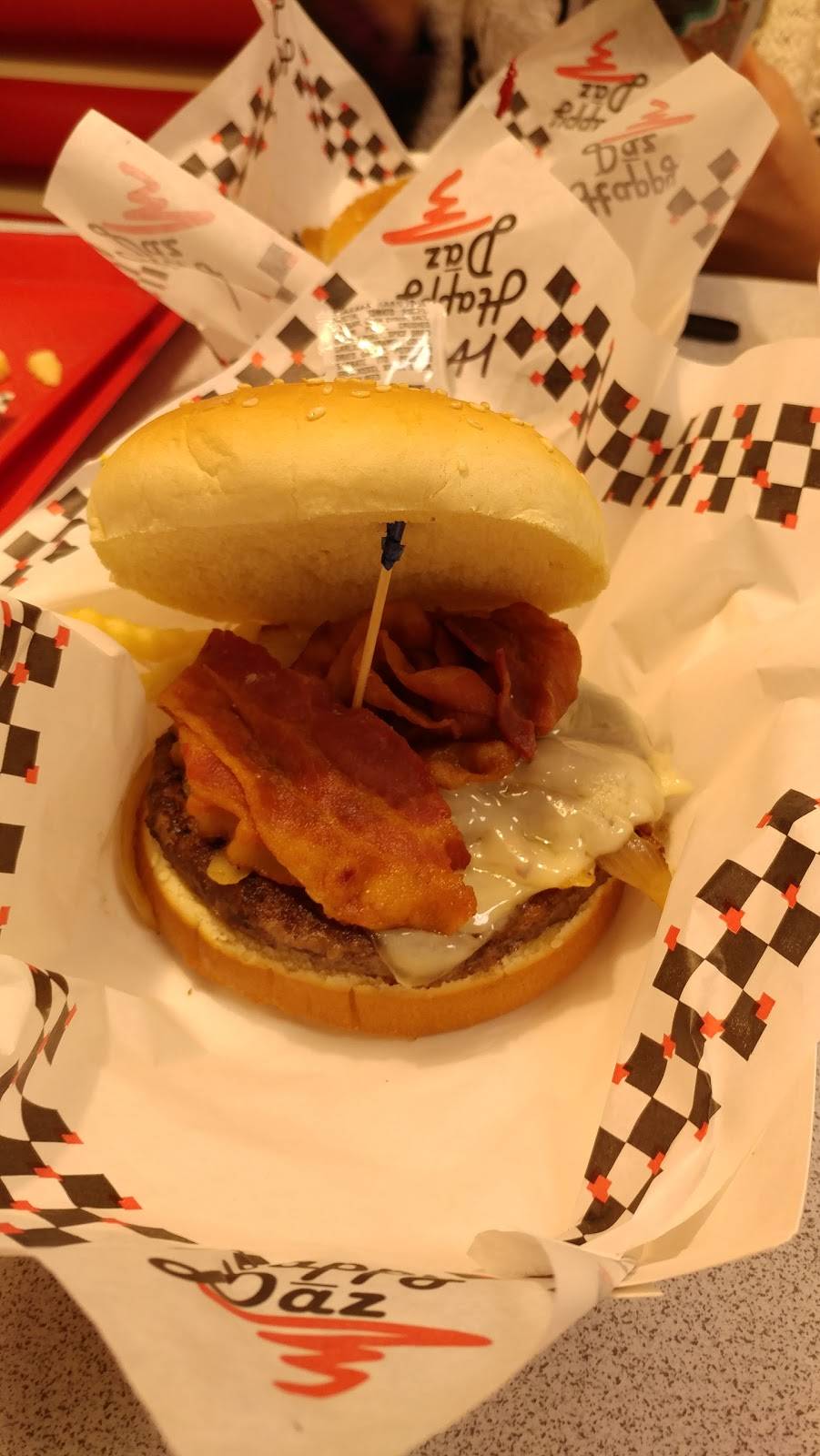 Happy Daz | restaurant | 1064 Bellefontaine Ave, Lima, OH 45804, USA | 4192273663 OR +1 419-227-3663