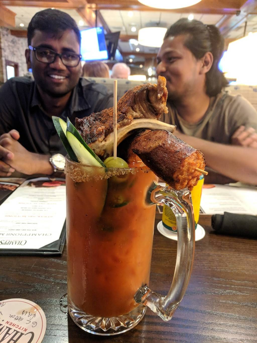 Champps | restaurant | 855 W John Carpenter Fwy, Irving, TX 75039, USA | 9723730333 OR +1 972-373-0333