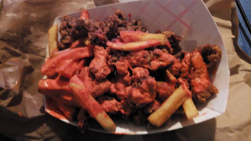 Ginas Chicken | restaurant | 3415 E 106th St, Chicago, IL 60617, USA | 7733755580 OR +1 773-375-5580