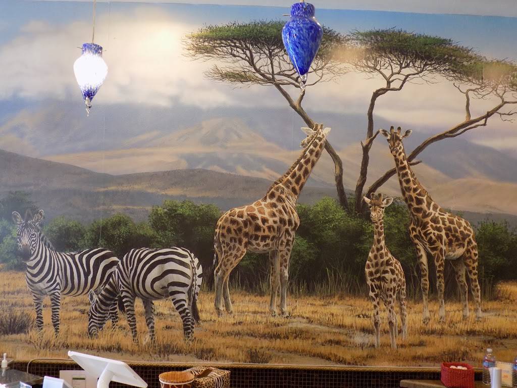 Snofari Frozen Yogurt | restaurant | 1352 Madonna Rd, San Luis Obispo, CA 93405, USA | 8057870190 OR +1 805-787-0190