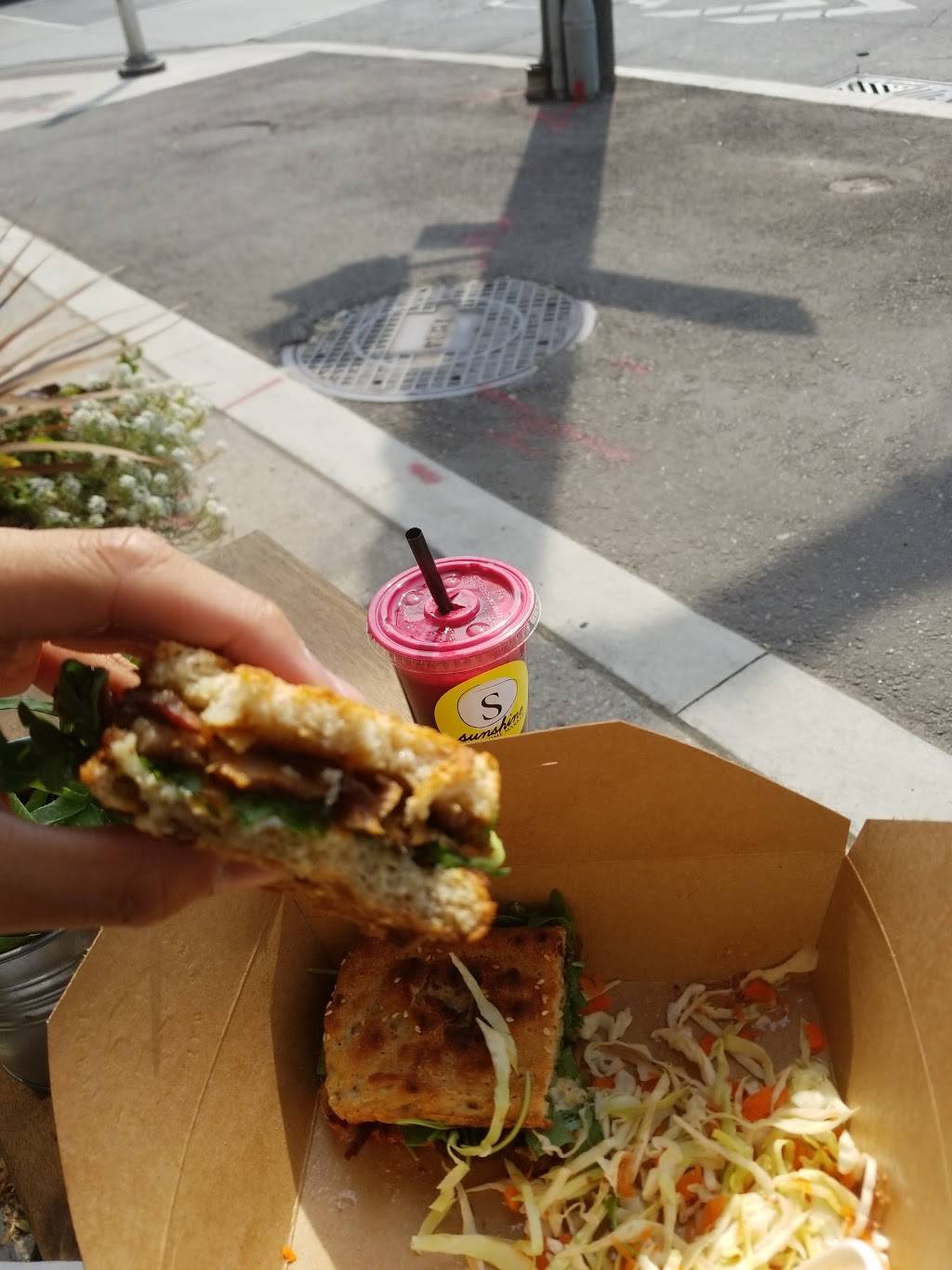 Sunshine Wholesome Market | restaurant | 942 College St, Toronto, ON M6H 1A5, Canada | 4165339582 OR +1 416-533-9582