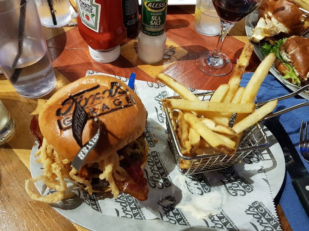 Fords Garage | restaurant | 21367 Michigan Ave, Dearborn, MI 48124, USA | 3137523673 OR +1 313-752-3673