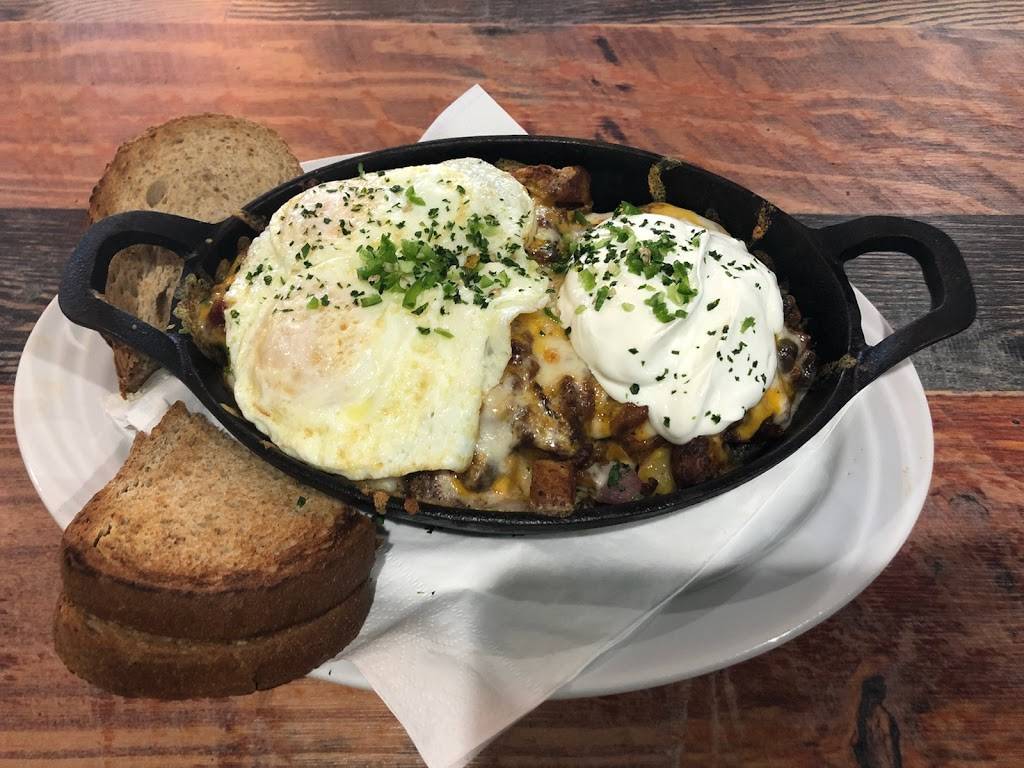 Frog Pond Downtown St. Pete | restaurant | 890 3rd Ave S, St. Petersburg, FL 33701, USA | 7275924977 OR +1 727-592-4977