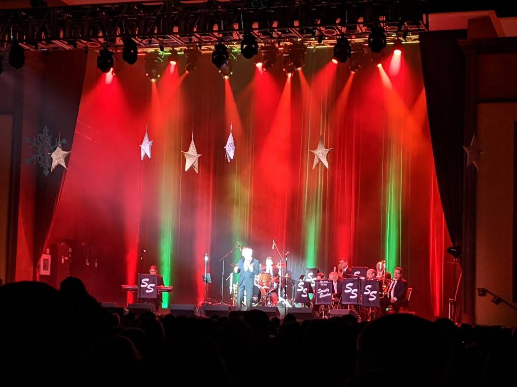 Twin River Casino Hotel | restaurant | 100 Twin River Rd, Lincoln, RI 02865, USA | 4017233200 OR +1 401-723-3200