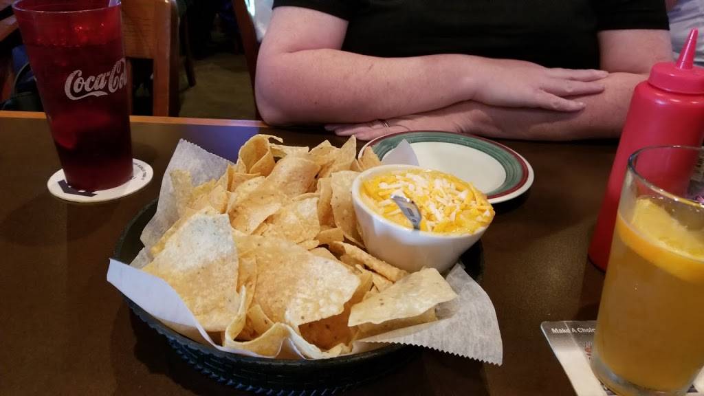 Houligans | restaurant | 50 Plaza Dr #106, Palm Coast, FL 32137, USA | 3864473580 OR +1 386-447-3580