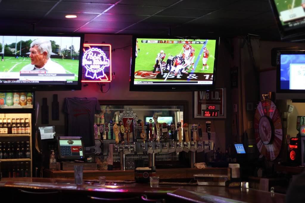 The Filling Station Bar & Grill | restaurant | 8765 Smoky Row Rd, Powell, OH 43065, USA | 6147619766 OR +1 614-761-9766