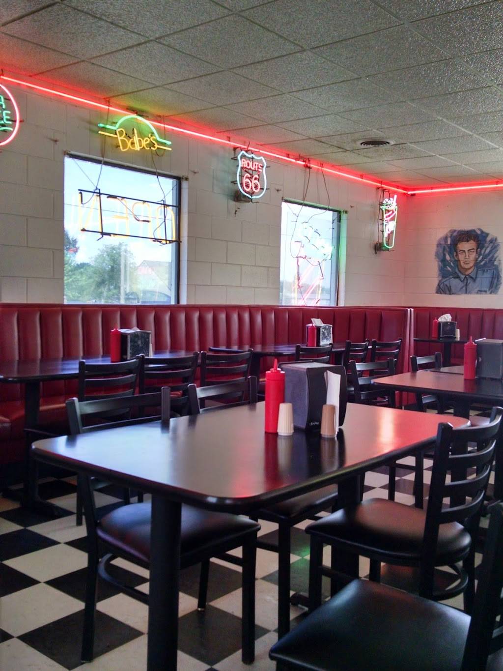 Babes Drive In | restaurant | 5018 N Main St, Joplin, MO 64801, USA | 4176234497 OR +1 417-623-4497