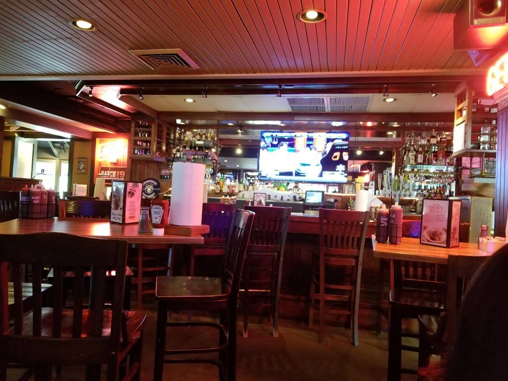 Famous Daves Bar-B-Que | restaurant | 4931 Houston Rd, Florence, KY 41042, USA | 8596477788 OR +1 859-647-7788