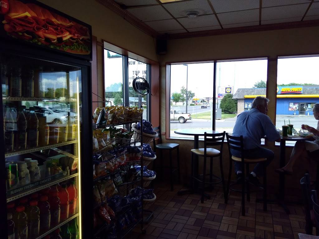 Subway Restaurants | restaurant | 625 Babcock Blvd E, Delano, MN 55328, USA | 7639722222 OR +1 763-972-2222