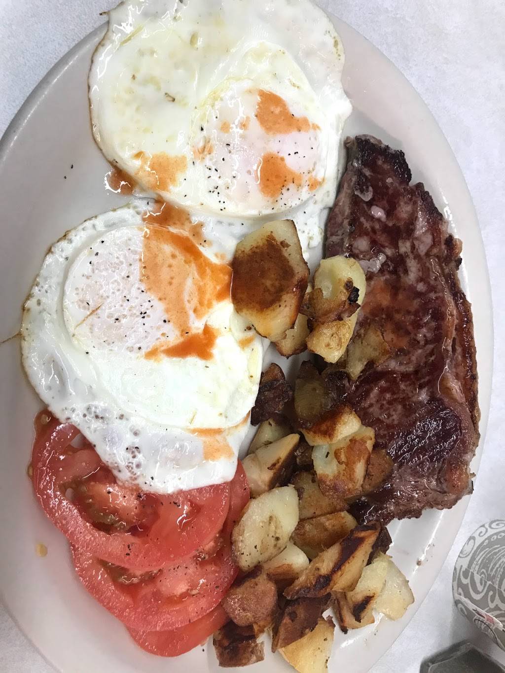 Dock Street Coffee Shop | cafe | 2 Dock St, Edgartown, MA 02539, USA | 5086275232 OR +1 508-627-5232