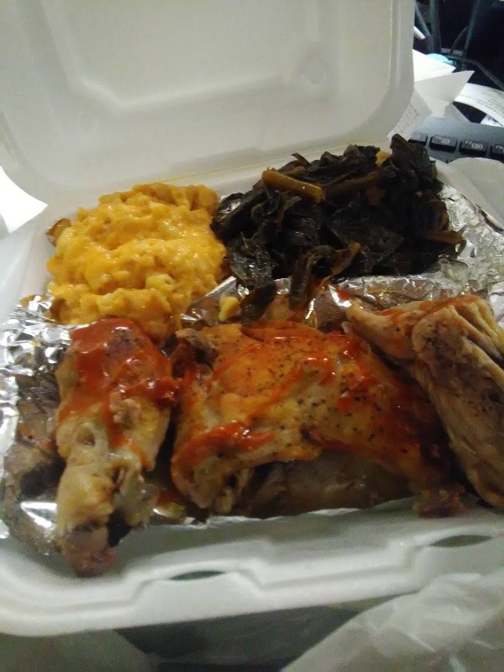 Soul Deli | restaurant | 23150 Emery Rd, Cleveland, OH 44128, USA | 2162925560 OR +1 216-292-5560