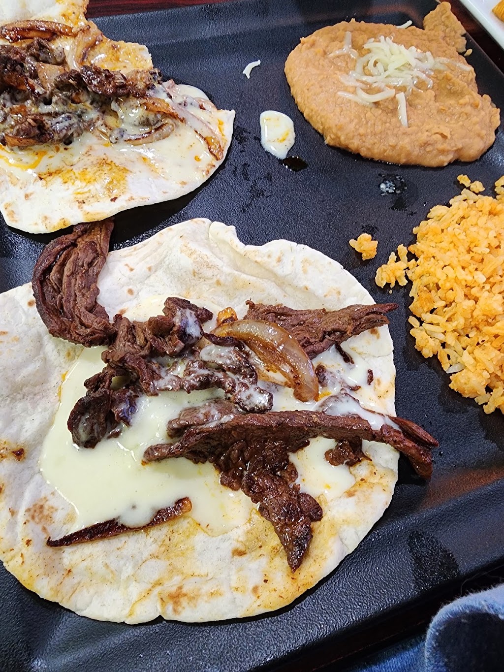 El Jimador #3 | restaurant | 111 Broadway, Cedar Lake, IN 46303, USA | 2193907239 OR +1 219-390-7239