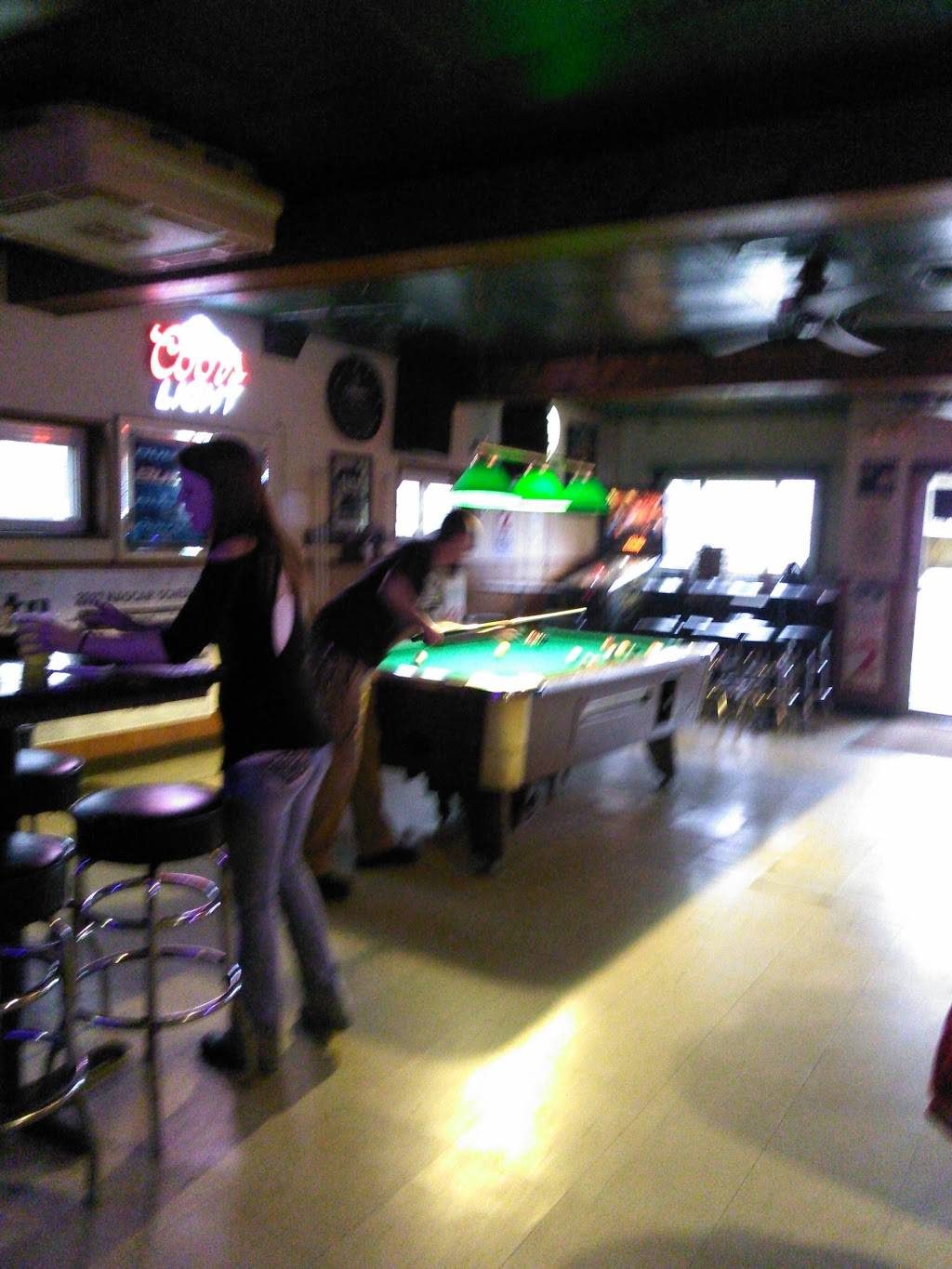 Sidetrack Saloon | restaurant | 106 Washington St, Lowell, IN 46356, USA | 2196969231 OR +1 219-696-9231